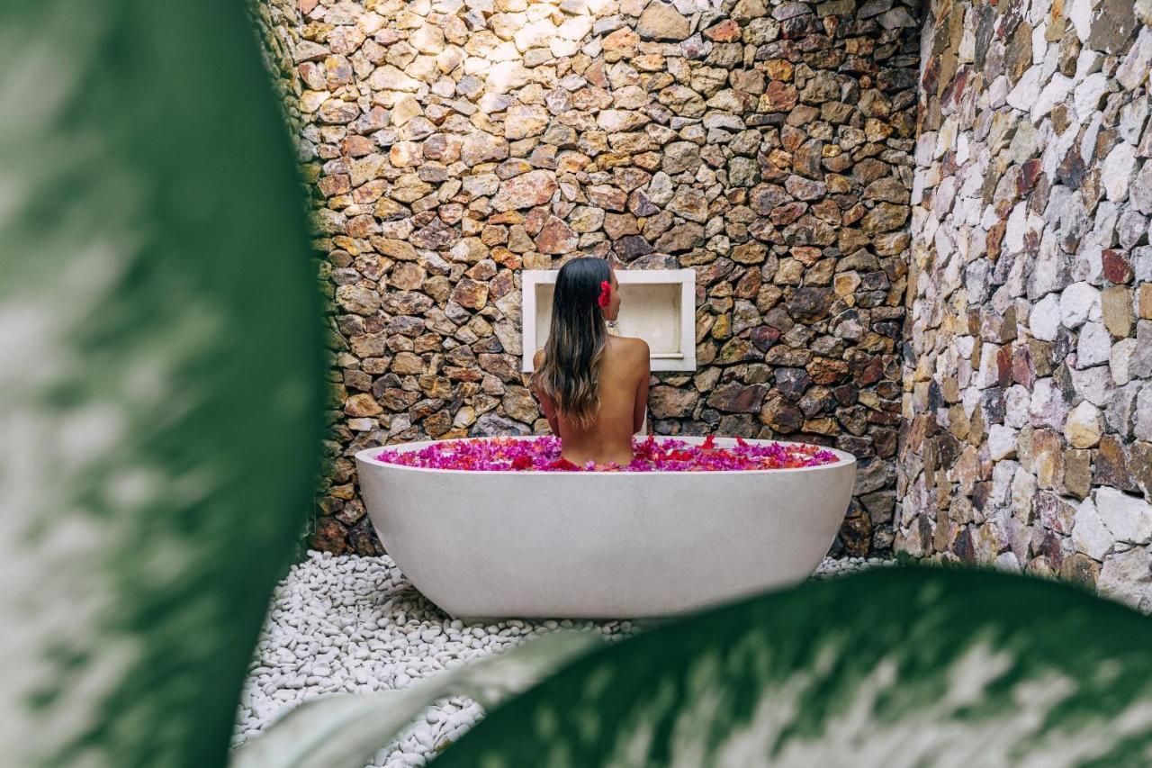 Segara Lombok Beach Resort Selong Belanak Exterior photo
