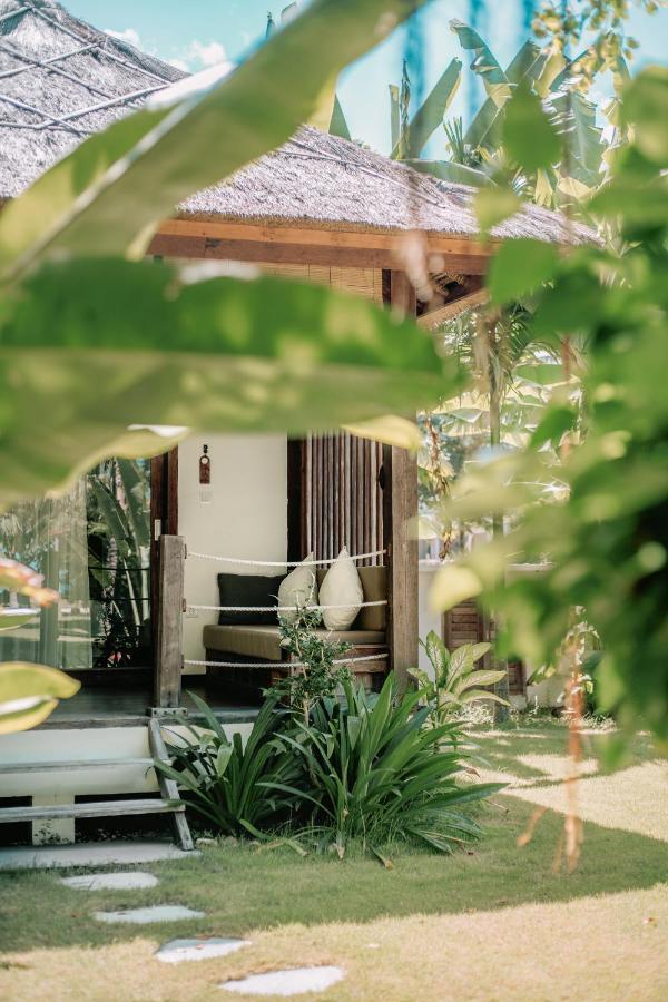 Segara Lombok Beach Resort Selong Belanak Exterior photo