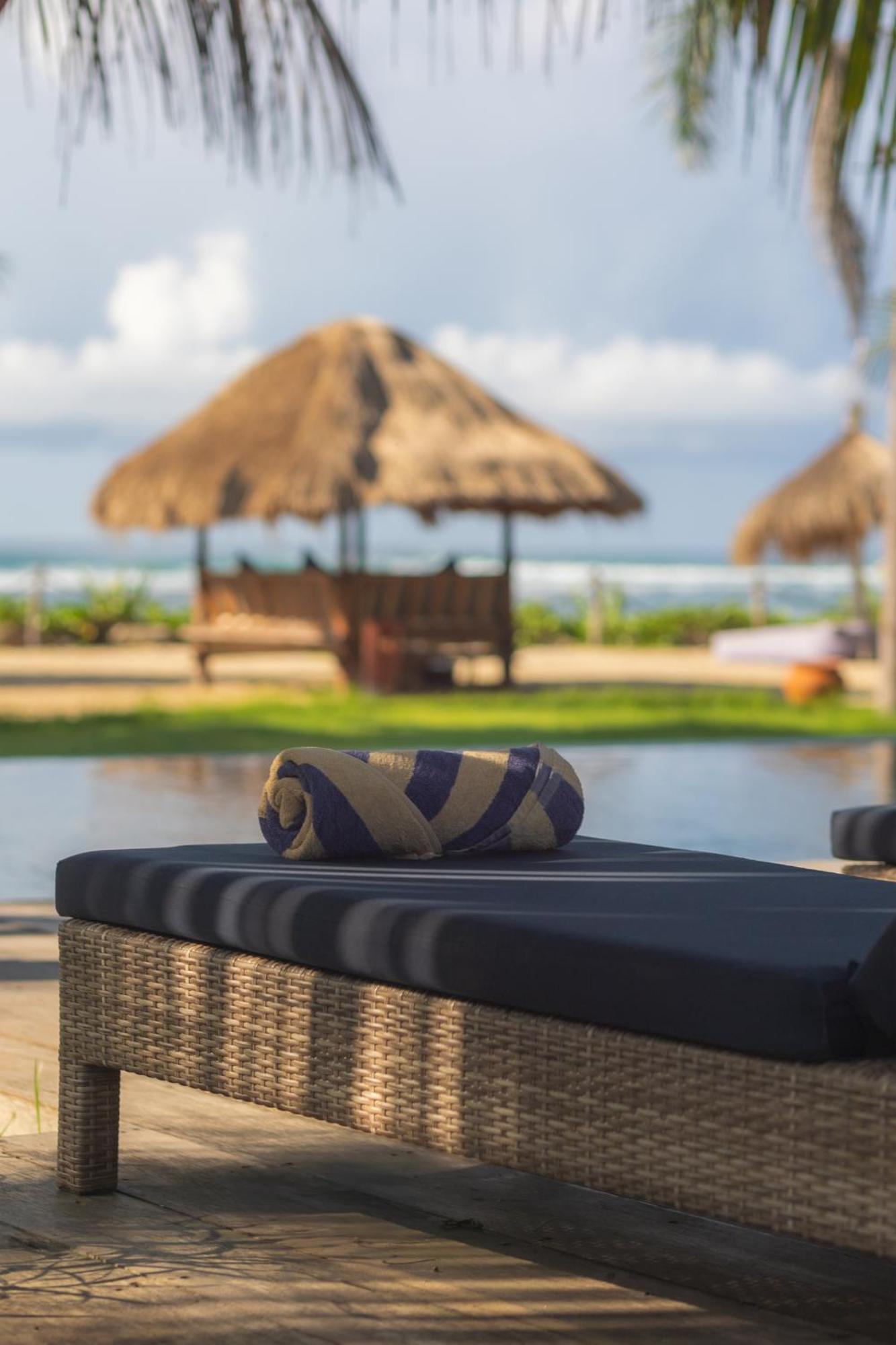 Segara Lombok Beach Resort Selong Belanak Exterior photo