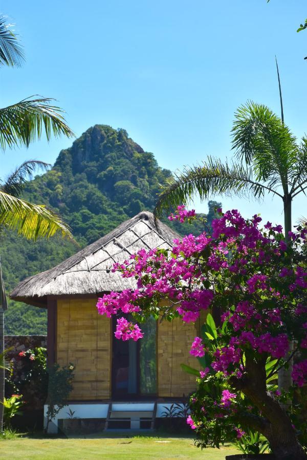 Segara Lombok Beach Resort Selong Belanak Exterior photo